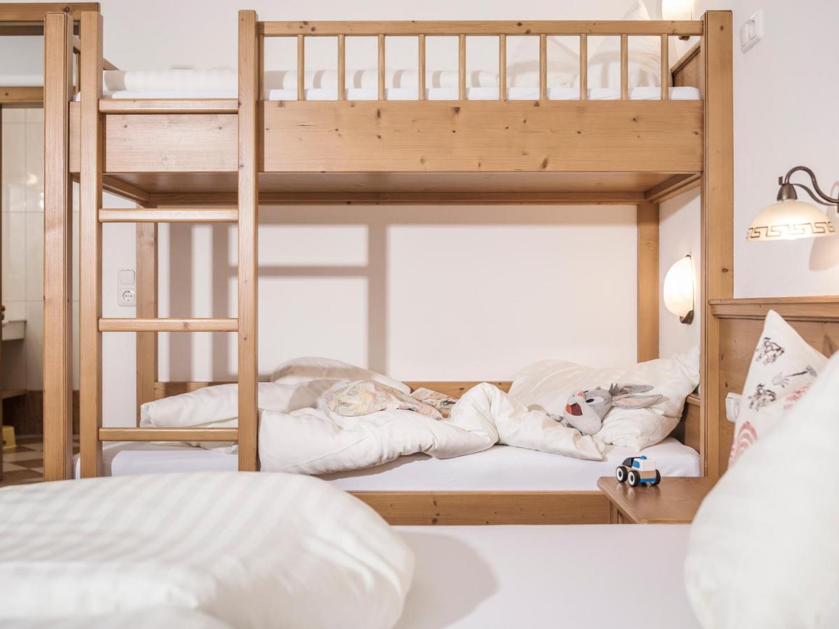 הולרבאך איםפינצגאו Kinderbauernhof Scharrerhof מראה חיצוני תמונה